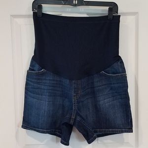 Liz Lange maternity jean shorts, over belly, M
